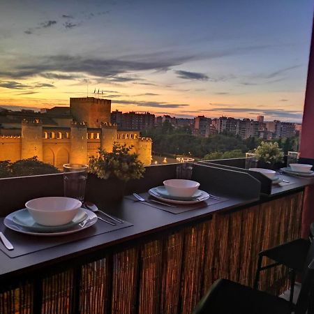 La Balconada De La Aljaferia Con Parking Privado Lägenhet Zaragoza Exteriör bild