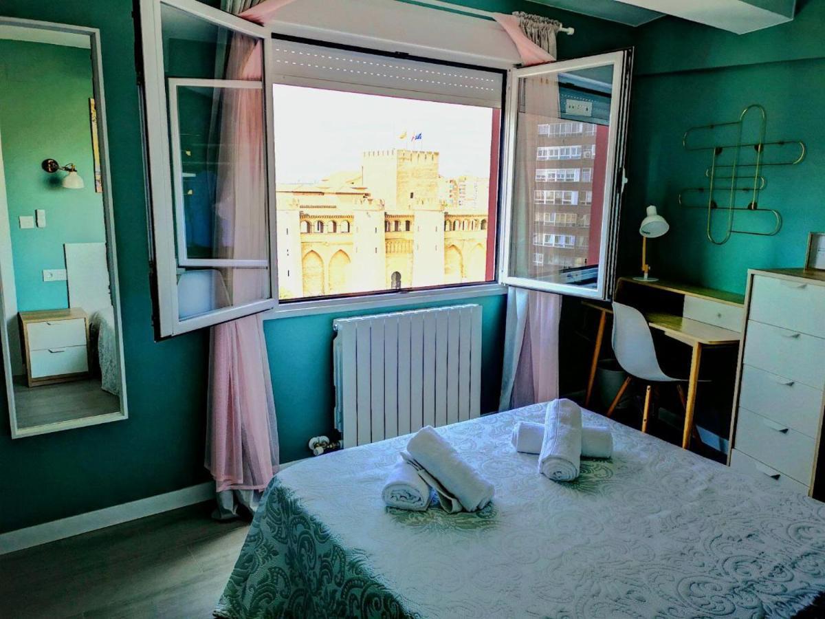 La Balconada De La Aljaferia Con Parking Privado Lägenhet Zaragoza Exteriör bild